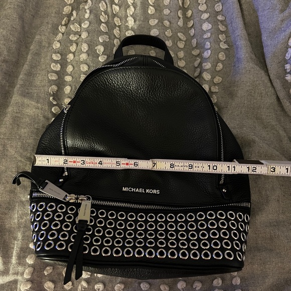 Michael Kors medium backpack - Picture 6 of 12